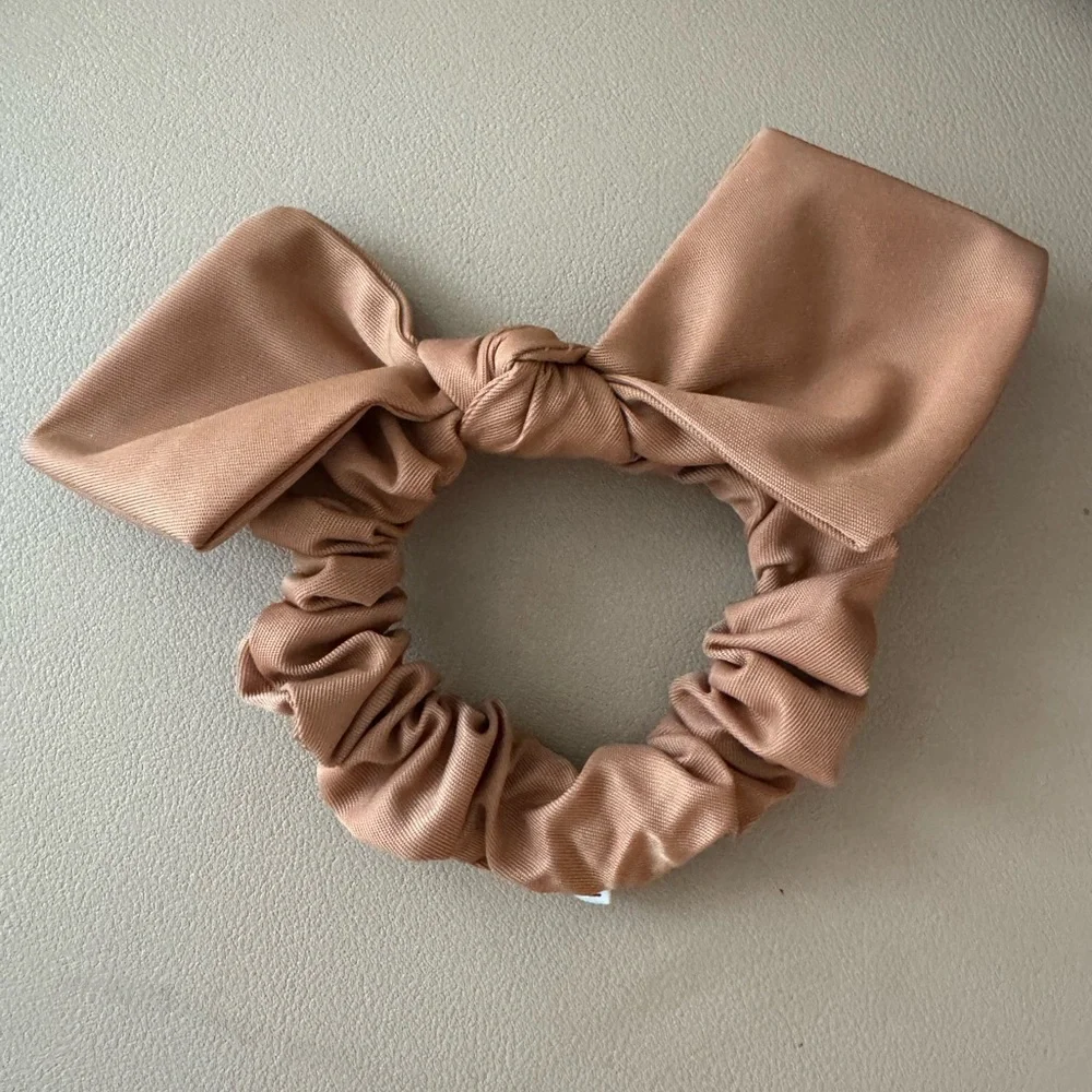 Stoney Clover Lane Scrunchie Homecoming Collection Brown NWOT